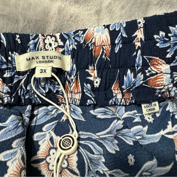 Max Studio London Navy Nigella Blooms Wide Leg Womens Pant w/pockets - Picture 6 of 9